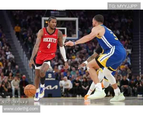 2015年西部决赛勇士与火箭的激烈对决与历史性时刻回顾