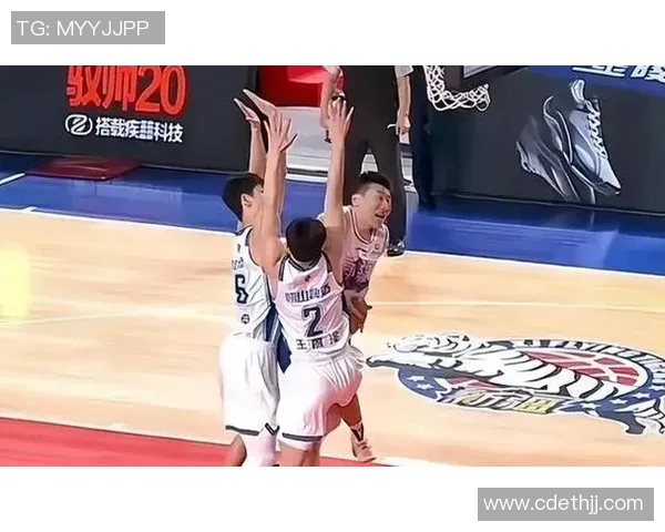 2016至2017赛季CBA新疆队对阵青岛队精彩回顾与赛后分析