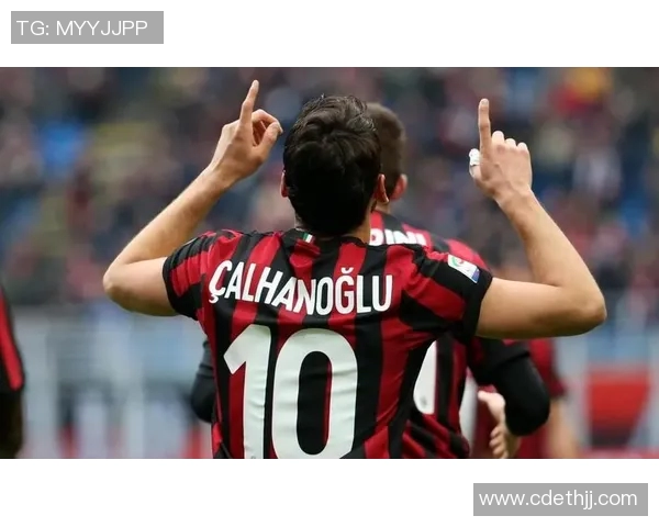 AC米兰与亚特兰大激战正酣谁能在意甲赛场中笑到最后