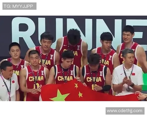 中国男篮与土耳其男篮激战正酣谁能在国际赛场上笑到最后