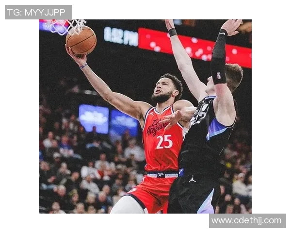 快船与爵士季后赛激战回顾球队表现与关键时刻分析