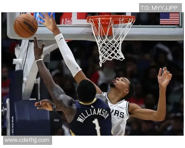 文班亚马法国队首战大放异彩27分轻取意大利引发NBA球探关注