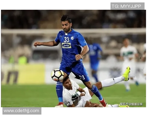 清水心跳与鸟栖砂岩的精彩对决展现足球魅力与团队精神 清水心跳与鸟栖砂岩的精彩对决展现足球魅力与团队精神