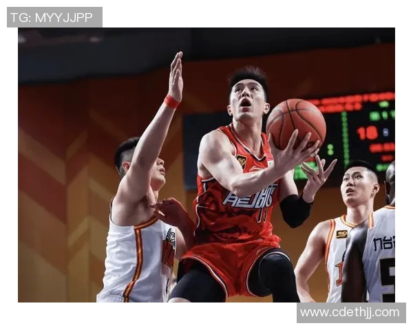 郭艾伦领衔中国男篮新征程展现拼搏精神与团队协作的完美结合