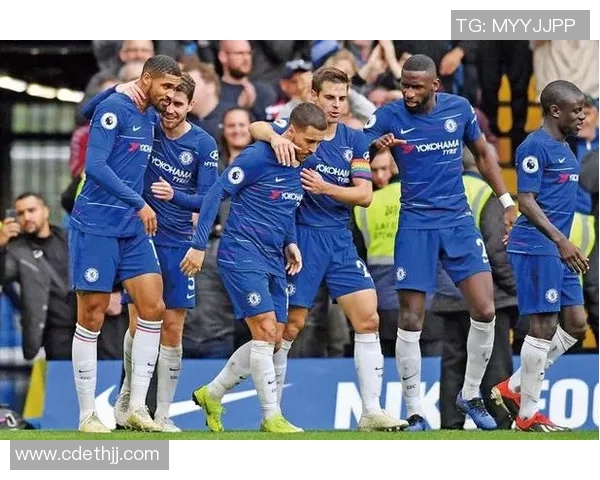 埃弗顿主场迎战托特纳姆热刺双方争夺英超关键三分