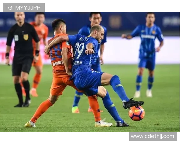 足协杯激战江苏队对阵梅州队全力争夺晋级名额的精彩对决